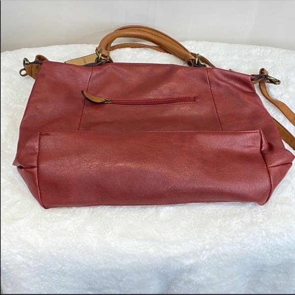 GH Bass Burgundy Faux Leather Purse - Picture 2 of 8